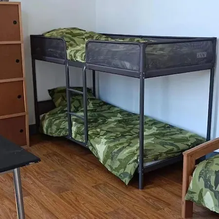 Belle Maison De Maître Située Dans Ferme * Frameries