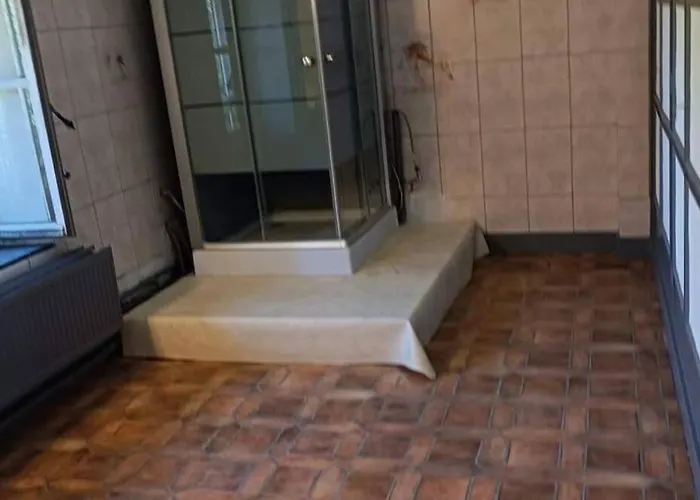 Belle Maison De Maître Située Dans Ferme *